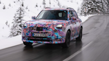 网传｜全新MINI COUNTRYMAN EV官方谍照曝光，将大幅减少物理按键