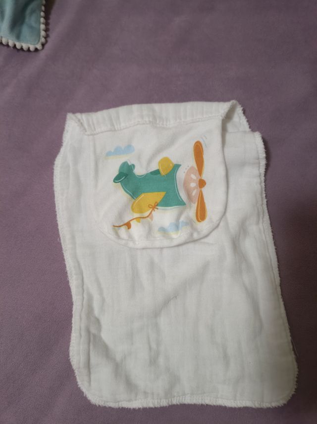 夏天到了，给孩子准备好看又舒服的汗巾吧