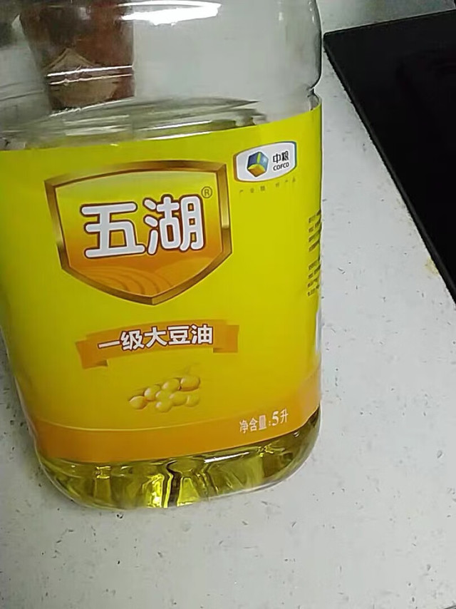 这款大豆油还不错，我们食堂用的就这个，炒