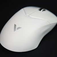 体验真的不输有线——雷柏VT9双模无线游戏鼠标