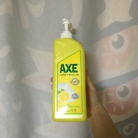 斧头牌柠檬香型洗洁精好用不伤手。