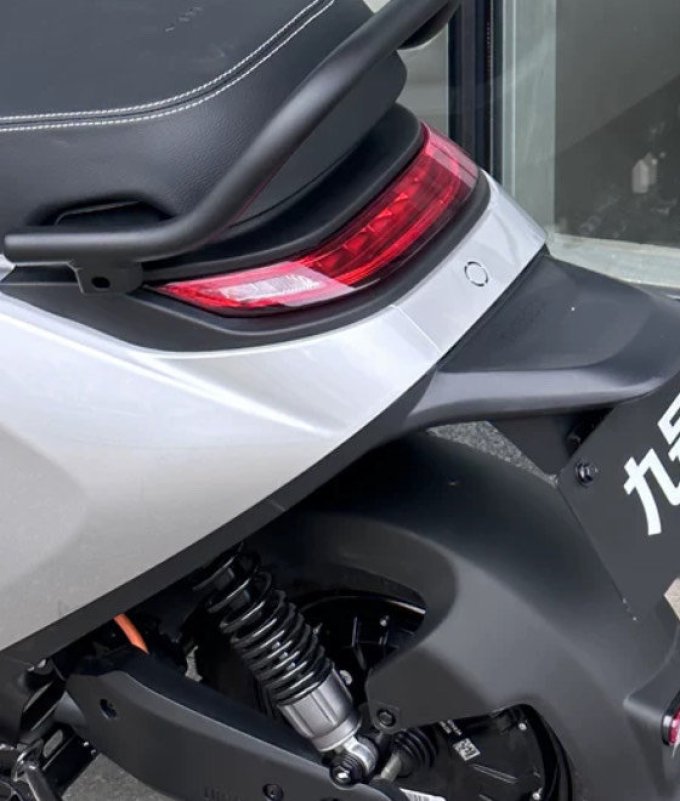 ninebot九号电动n70c电动轻便摩托车