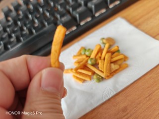 甘源鲜香虾条豆果烤肉味作为零食绝绝子