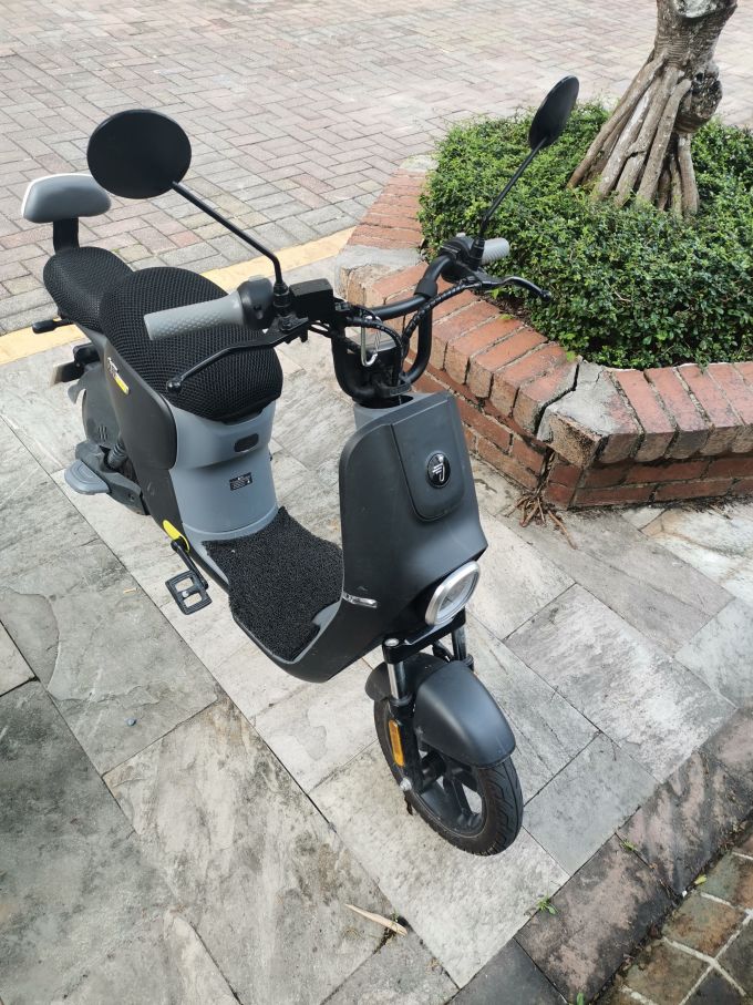 九号b90 高性能智能电动车