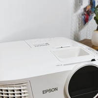 爱普生（EPSON）CH-TW5700TX投影仪 3LCD智能家庭影院投影机