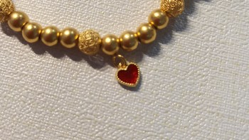 日百 篇三十二：结婚典礼肯定要准备的黄金四件套，其中的手链-爱心黄金。