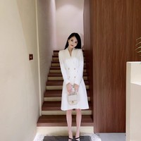 AD粉色职业连衣裙女播音艺考面试主持人演讲服装正式场合西装套裙