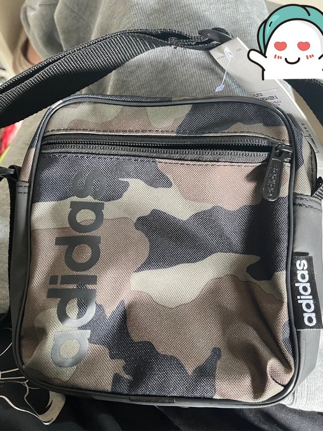 手机，充电宝，耳机，纸巾，必备好物。