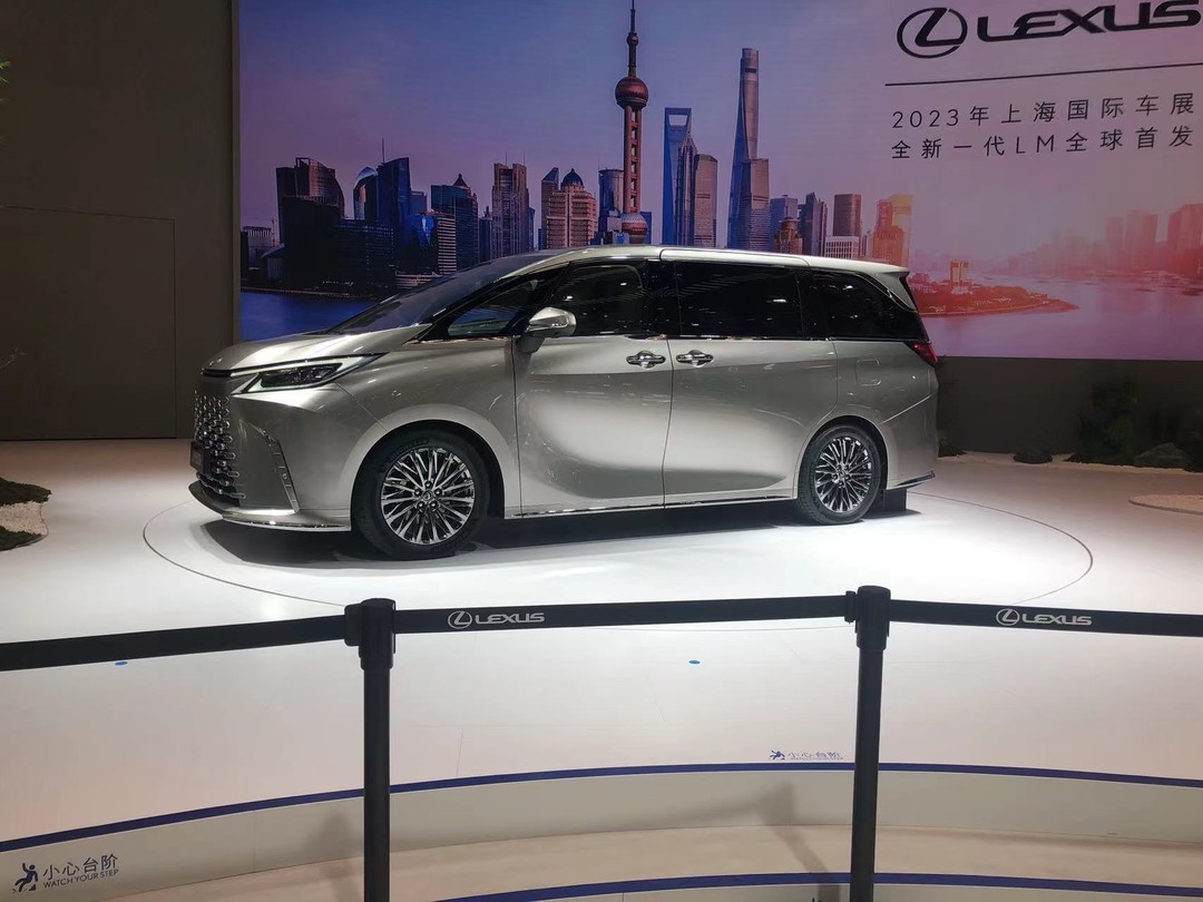 2023上海车展｜全新一代LM全球首发，首推2.4T车型