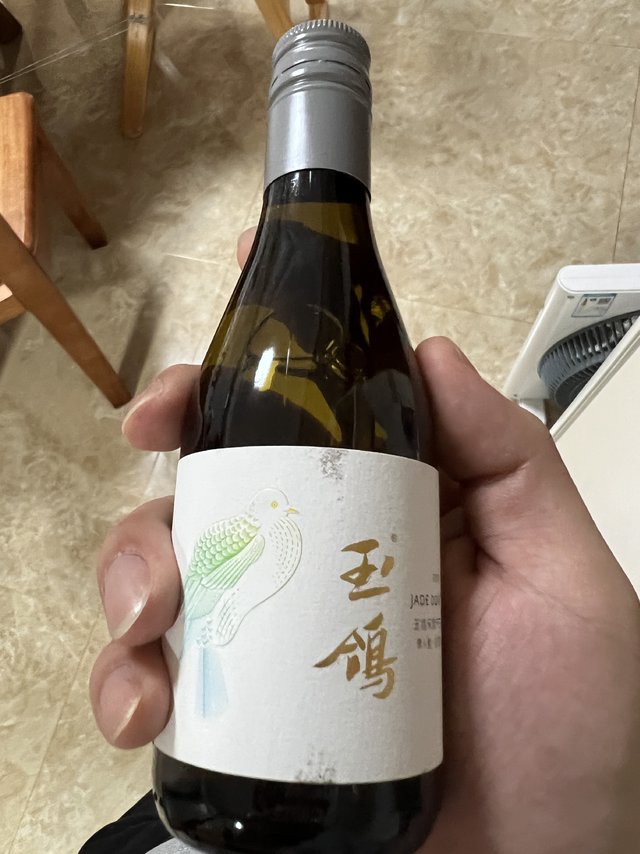 0元购的干白葡萄酒