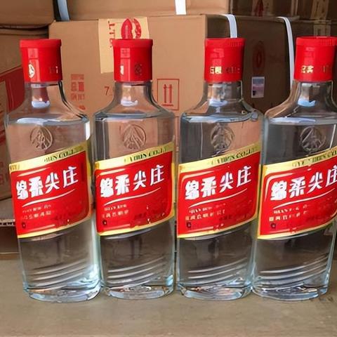 超市落灰的3款“小众酒”，看似平平无奇，实则是纯粮品质佳酿