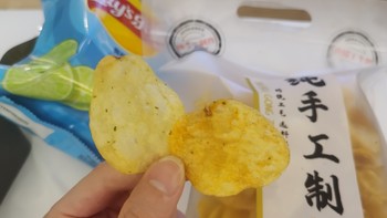 贵州土豆片VS大牌薯片，哪个很好吃