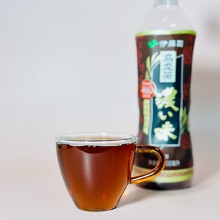茶香高扬、茶韵悠长的伊藤园无糖浓味乌龙茶