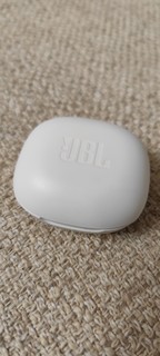 JBL耳机使用感受，性价比是卖点