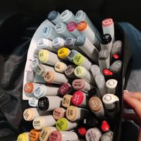 多色水彩笔，买给绘画爱好者很合适。