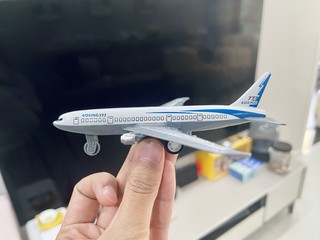 空客A380和波音777，小模型开箱