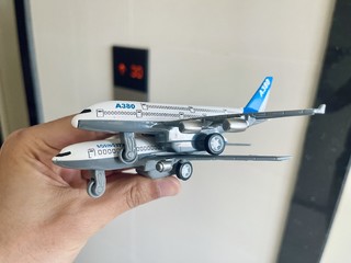 空客A380和波音777，小模型开箱