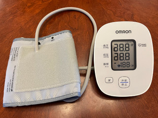 上古电子血压计更新 欧姆龙OMRON U10L对比