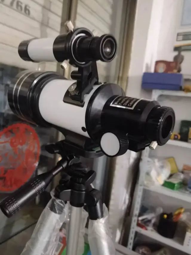 完美生日礼物：IDEA PIG天文望远镜