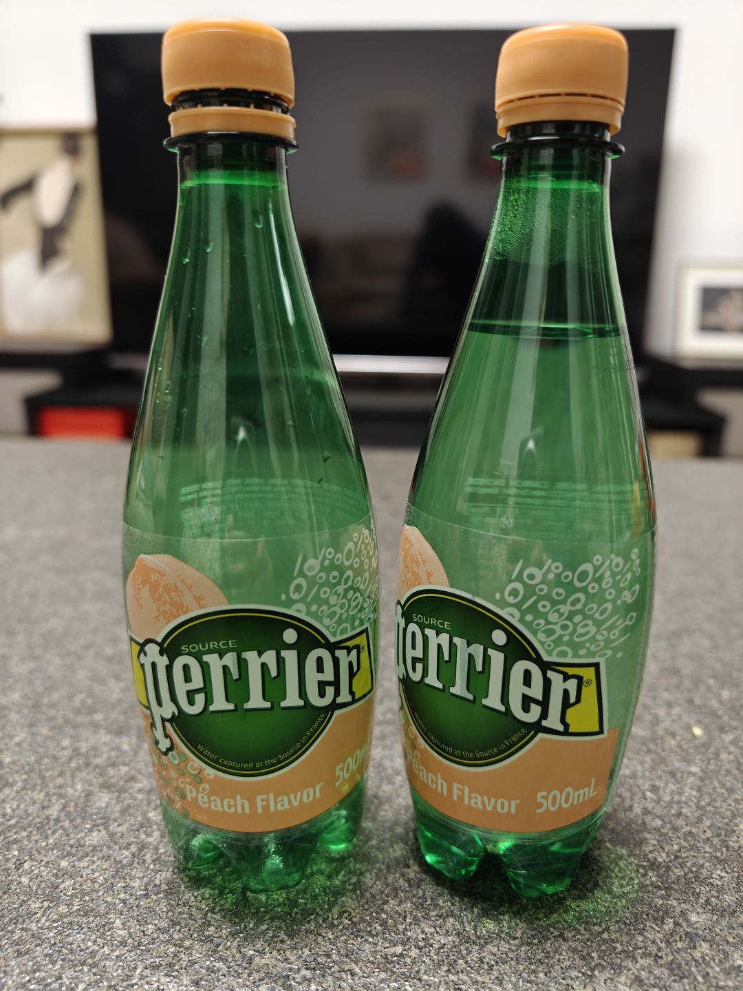 巴黎水桃子味,感觉不错