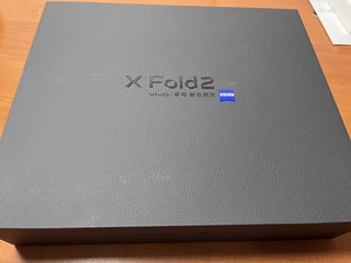 vivo x Fold2抢了个首发