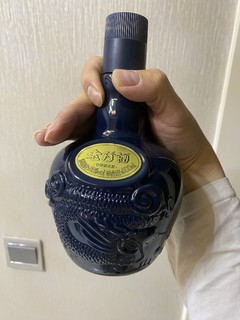 这是老珍酒还是皇家礼炮呢