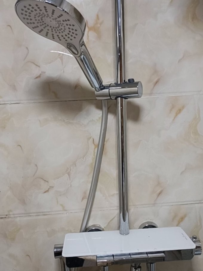 京东京造花洒怎么样 很有质感,太太很喜欢,期待后续._什么值得买