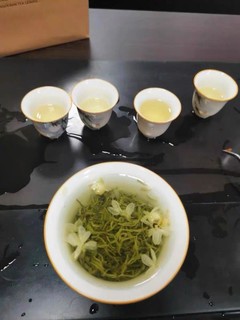 茉莉花茶的纯正口感，让你一饮而爽