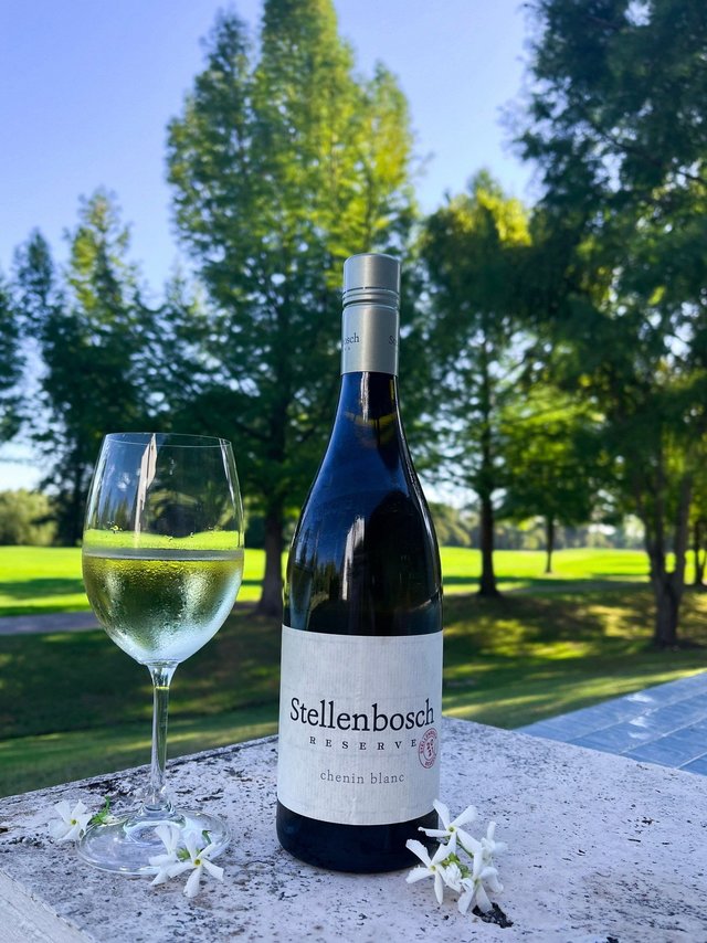 夏天来一杯清爽的白诗南！