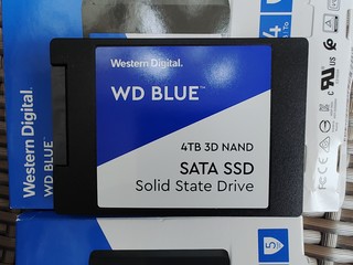 装土豪哥！快4000元买了两个4TB SATA硬盘