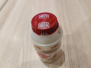 风行牛奶E佰分乳酸菌奶饮品