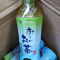 饮料 篇一：去年喝的伊藤园的乌龙茶，今年喝抹茶绿茶饮料！！！