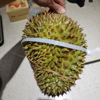 这个季节送榴莲不比请吃饭更过瘾吗？