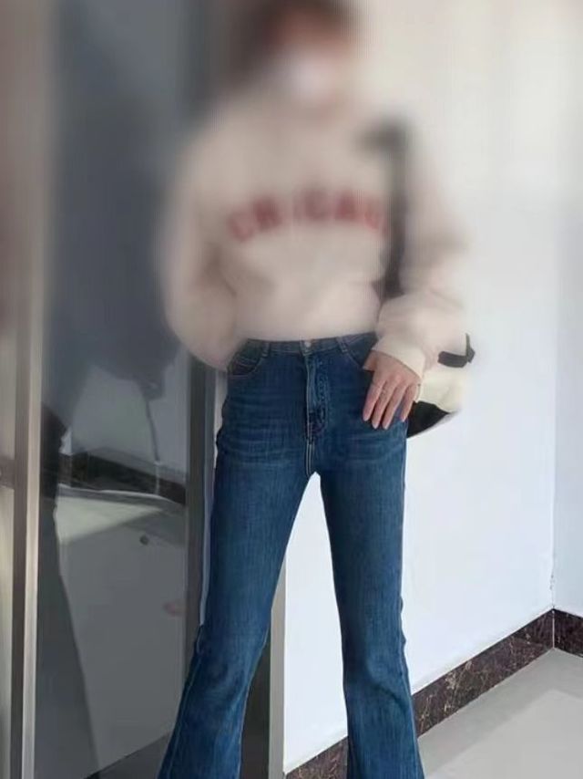 显瘦微喇叭牛仔裤