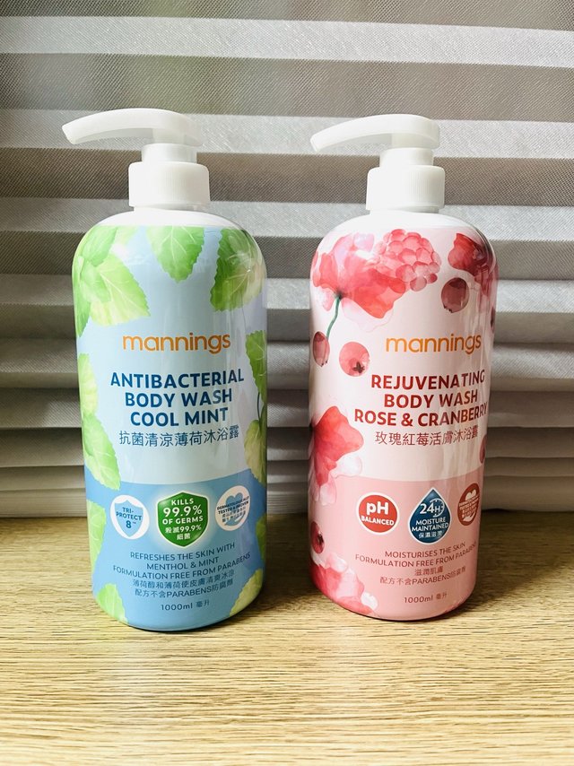 人民币不到50元买了两瓶万宁的沐浴露～