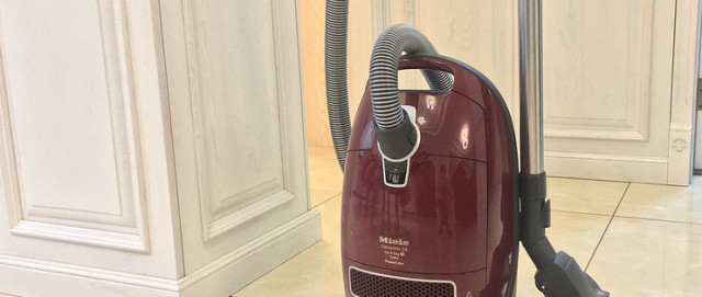 【单品评测】美诺家用智能吸尘器等你申领