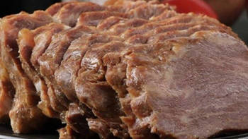 老人都爱吃的牛肉，小火慢炖肉质软嫩，美味可口