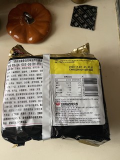 出前一丁黑蒜油方便面