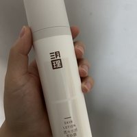 三月理透光水感柔肤露蛮好用的嘞