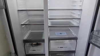 今天推荐给大家一款特别不错的电冰箱，海尔651L双开对开门大容量冰箱风冷无霜一级能效家用智能电冰箱