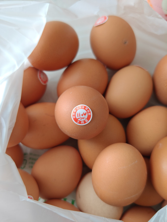 你说奇怪不奇怪,孩子竟然挑鸡蛋