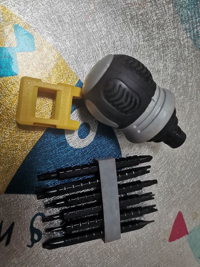推荐值友人手一个棘轮螺丝刀