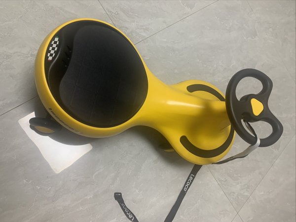 这扭扭车太丝滑了，有它你是小区最有面的妈