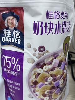 quaker麦果奶块水果麦片