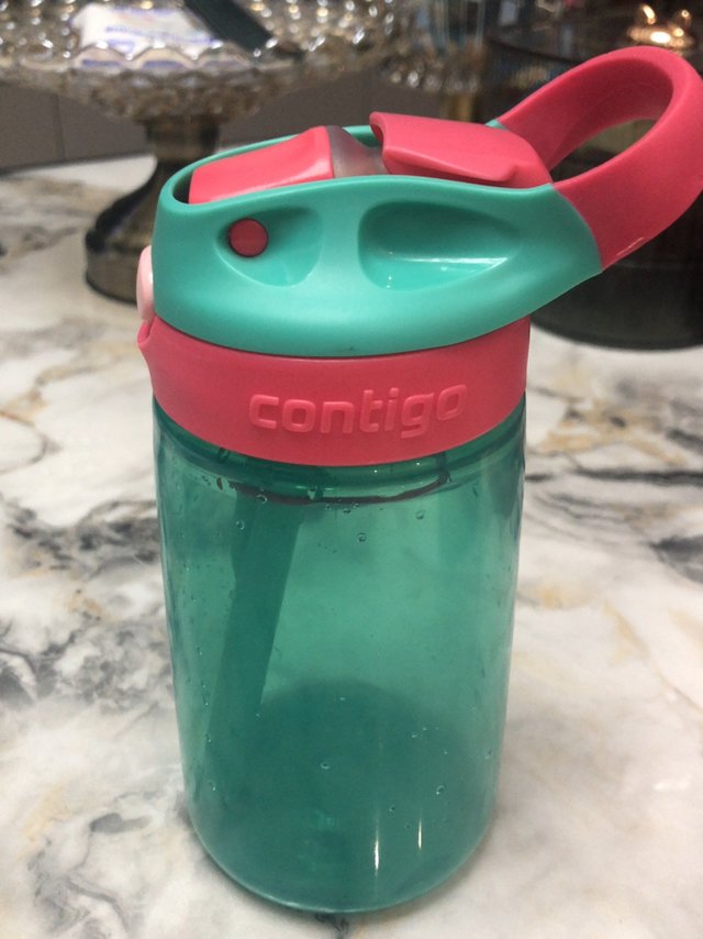 夏天孩子用啥喝水？这个杯子很棒哦