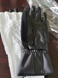 值友推荐购买的迪卡侬马术保暖手套