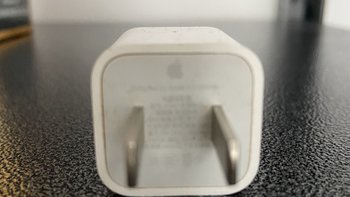苹果曾经149元的5福1安充电头，家里现在还有好多个！