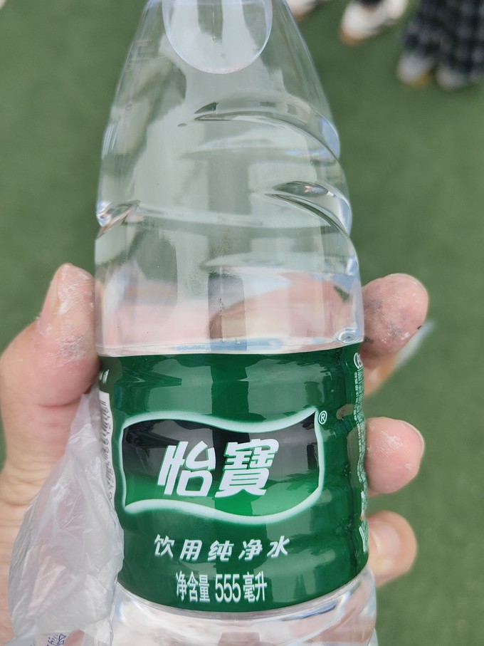 怡宝饮用水怎么样 打工族也喝得起的优质矿泉水