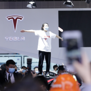 赢了！特斯拉车展事件胜诉 吴晓波说救楼市才能救内需