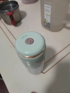 小熊榨汁杯 家用便携式榨汁机 